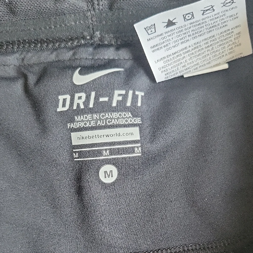 Nike Black Performance Joggers - Picture 2 of 9